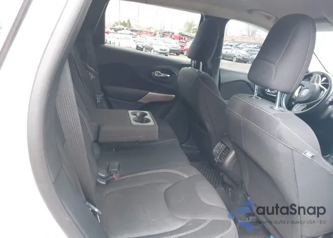 2017 Jeep Cherokee Latitude 4X4 из США, поврежденный, VIN 1C4PJMCS7HW635967